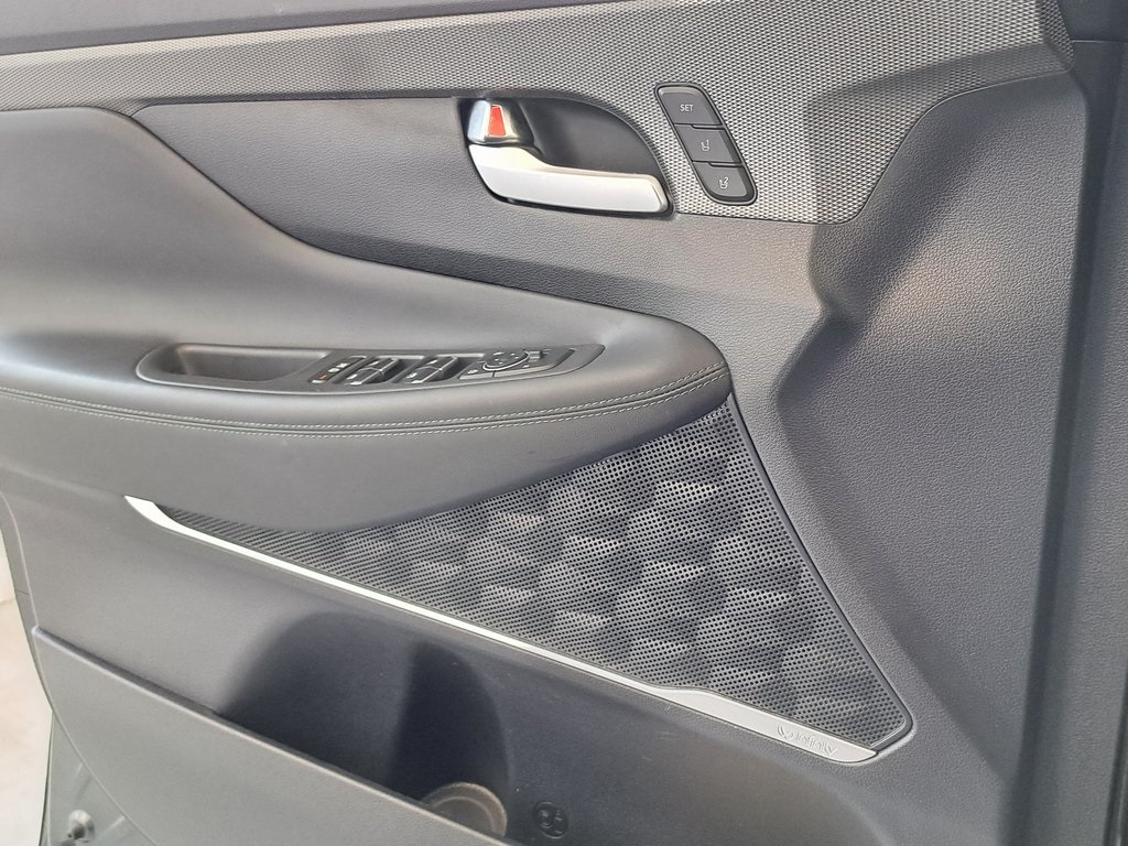 2020 Hyundai Santa Fe Limited photo 18