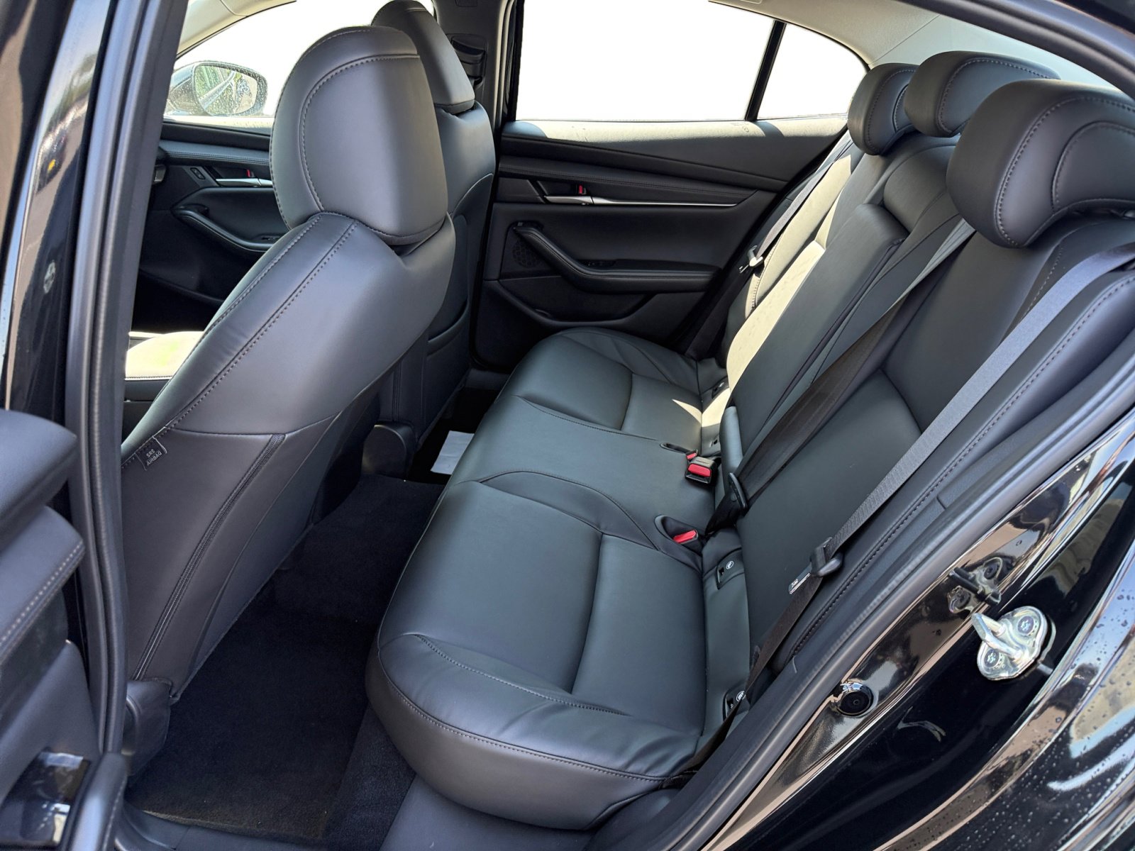 2025 Mazda Mazda3 2.5 Select Sport photo 16