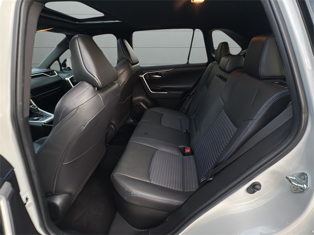 2021 Toyota RAV4 Hybrid XSE photo 13