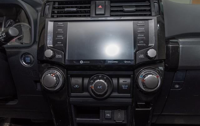 2022 Toyota 4Runner TRD Off-Road Premium photo 7