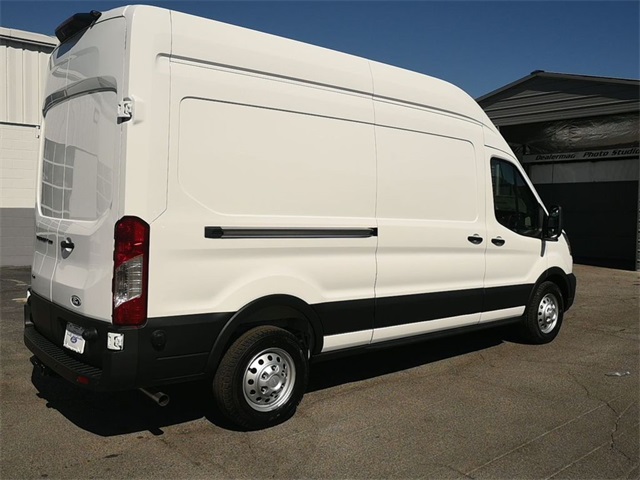 2026 Ford Transit Cargo Van photo 2