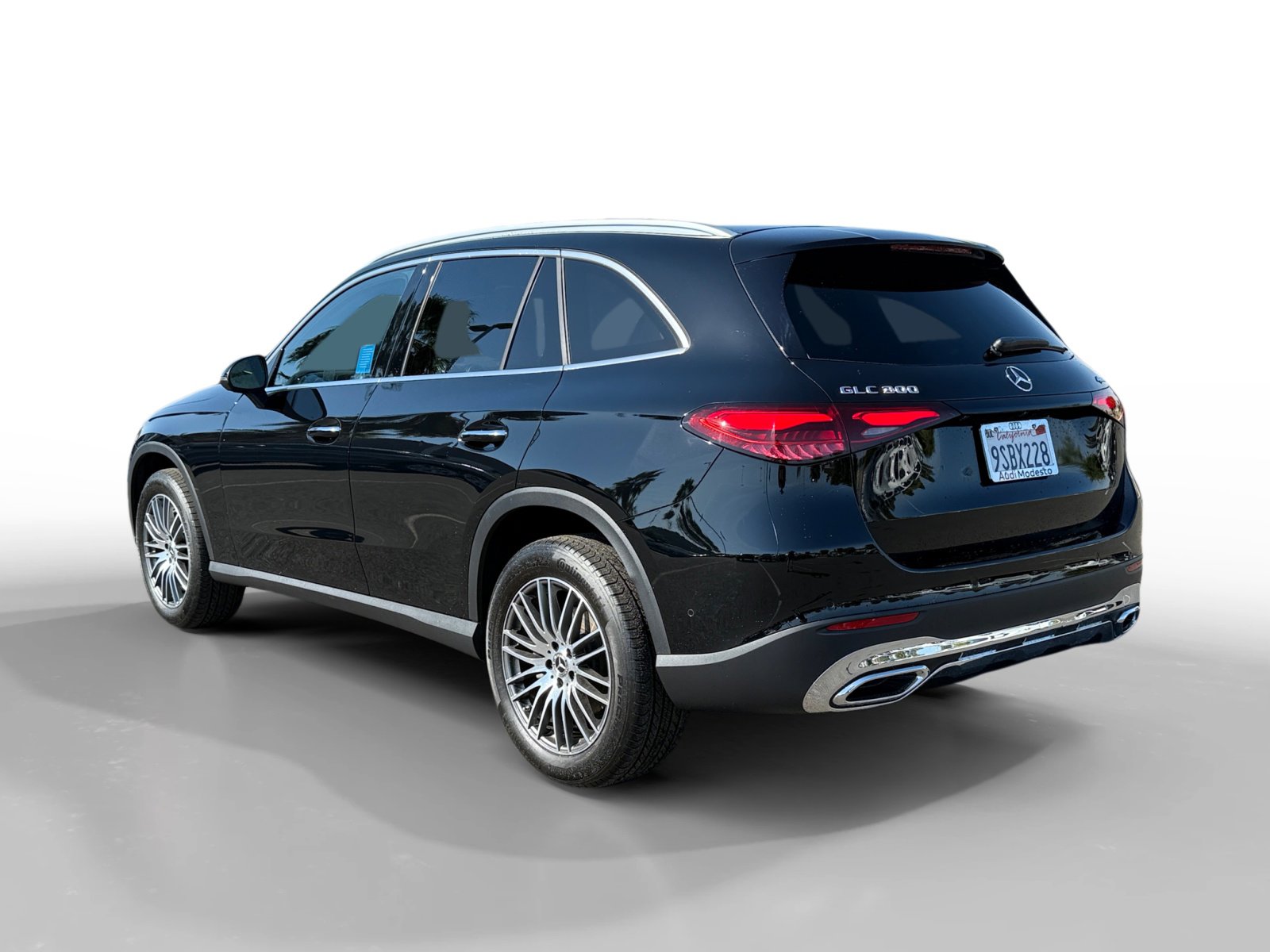 2024 Mercedes Benz GLC 300 4MATIC photo 3