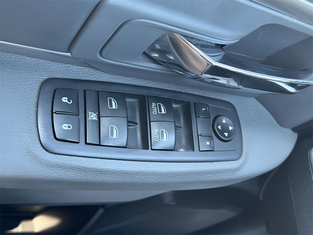 2019 Ram 1500 Classic Warlock photo 20