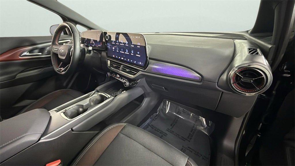 2024 Chevrolet Equinox EV 3RS photo 35