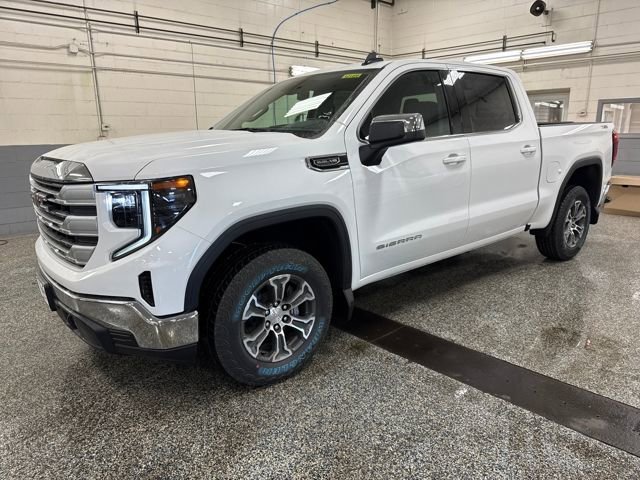 2026 GMC Sierra 1500 SLE's photo