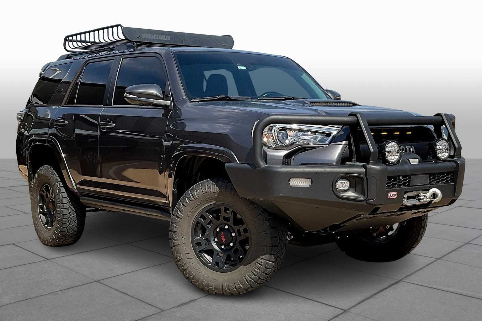 2023 Toyota 4Runner TRD Premium photo 2
