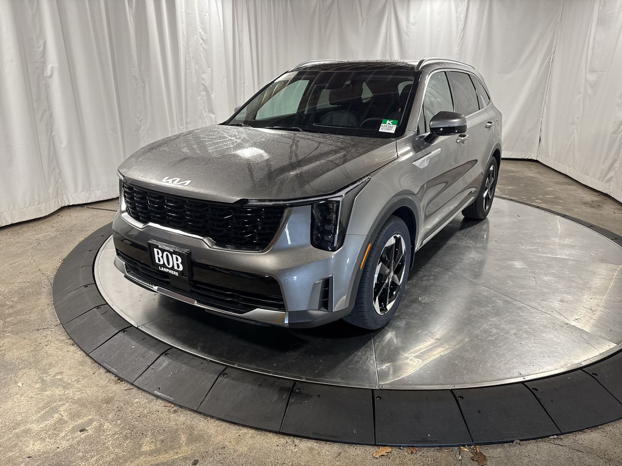 2026 Kia Sorento EX Hybrid's photo