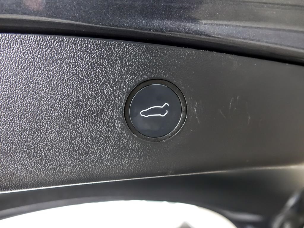 2022 TESLA MODEL 3 - Image 35