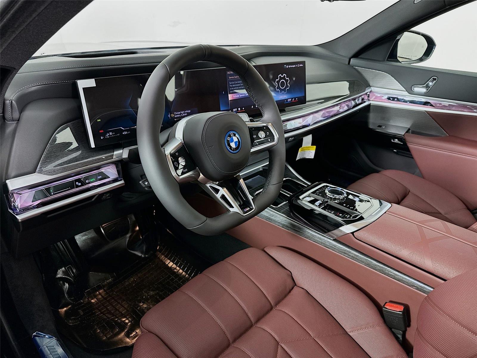 2026 Bmw 750e photo 9