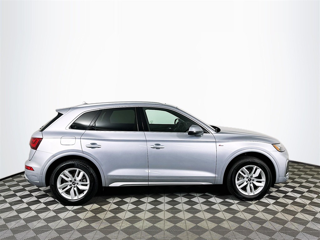 2022 Audi Q5 45 S line Premium photo 4