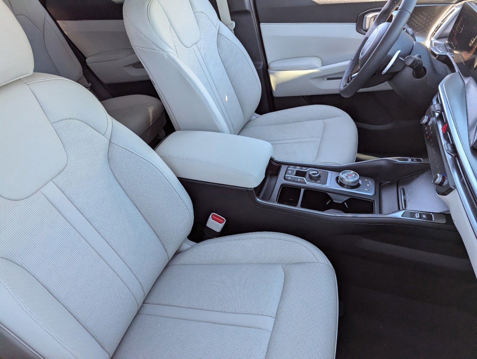 2025 Kia Sorento Plug-In Hybrid EX photo 9