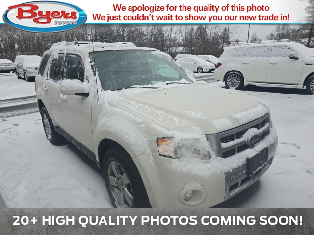 2009 Ford Escape Limited's photo