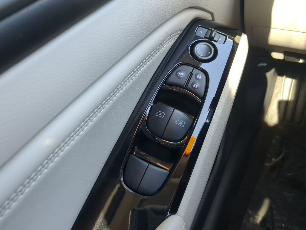2022 Nissan Altima 2.5 SL photo 23