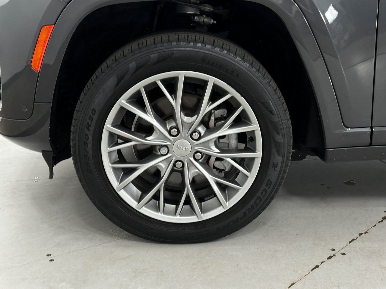 2022 Jeep Grand Cherokee Summit photo 20