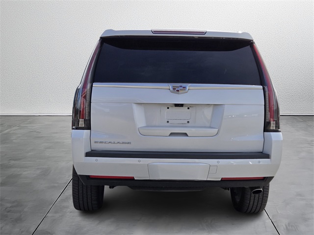 2018 Cadillac Escalade Premium Luxury photo 3