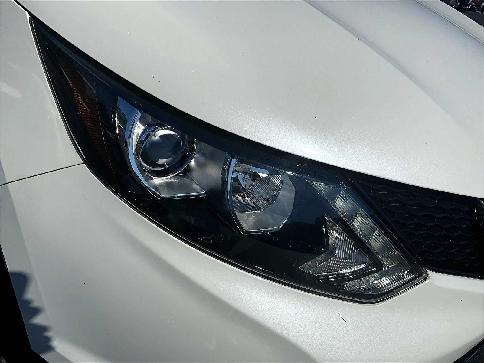 2018 Nissan Rogue Sport SL photo 30
