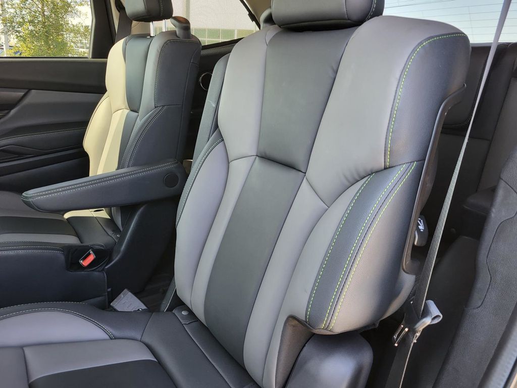 2023 Subaru Ascent Onyx Edition photo 13