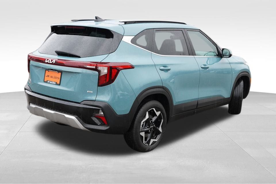 2024 Kia Seltos EX photo 4