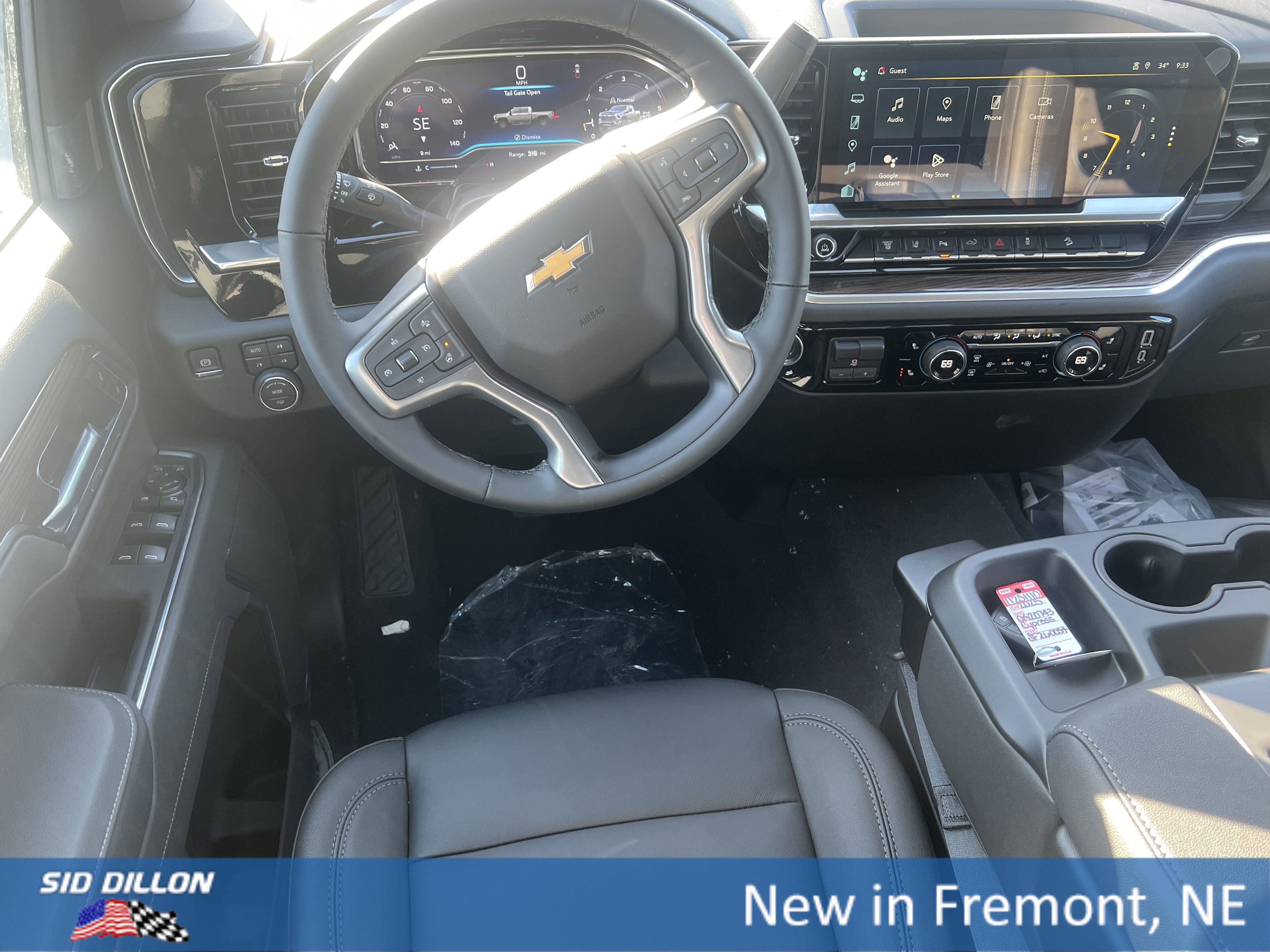 2025 Chevrolet Silverado 2500HD LT photo 4