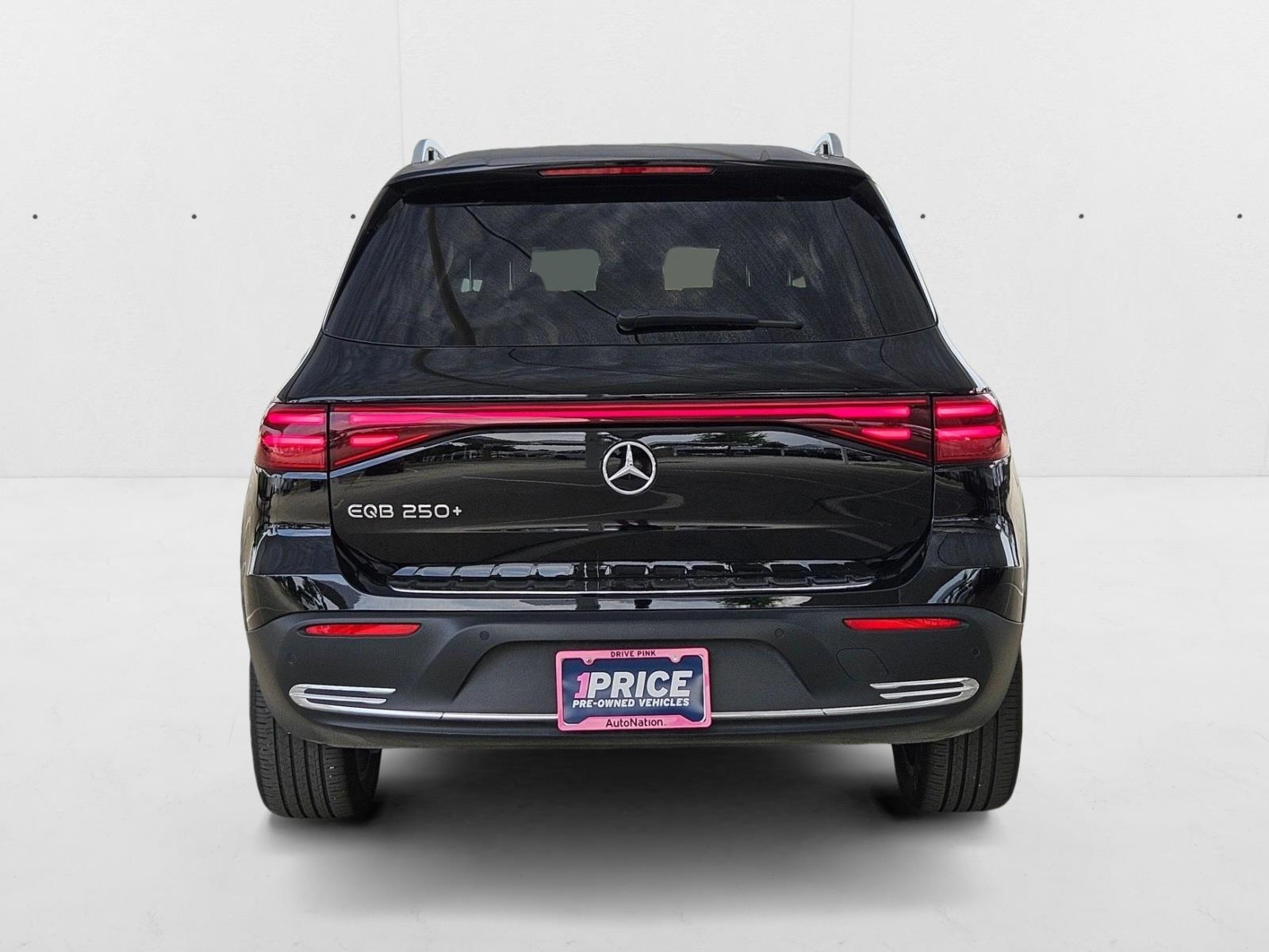 2024 Mercedes Benz EQB photo 3