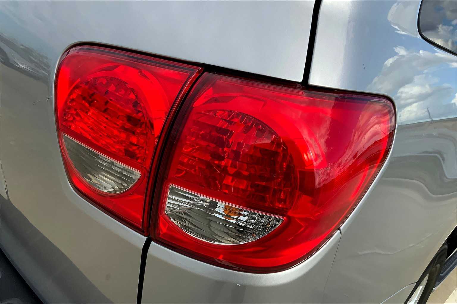 2010 Toyota Sequoia photo 24