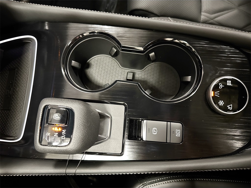2026 Nissan Rogue Platinum photo 30