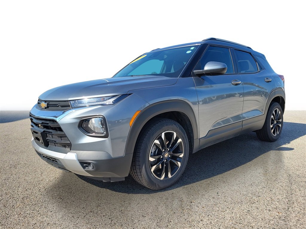 2021 Chevrolet Trailblazer LT photo 2