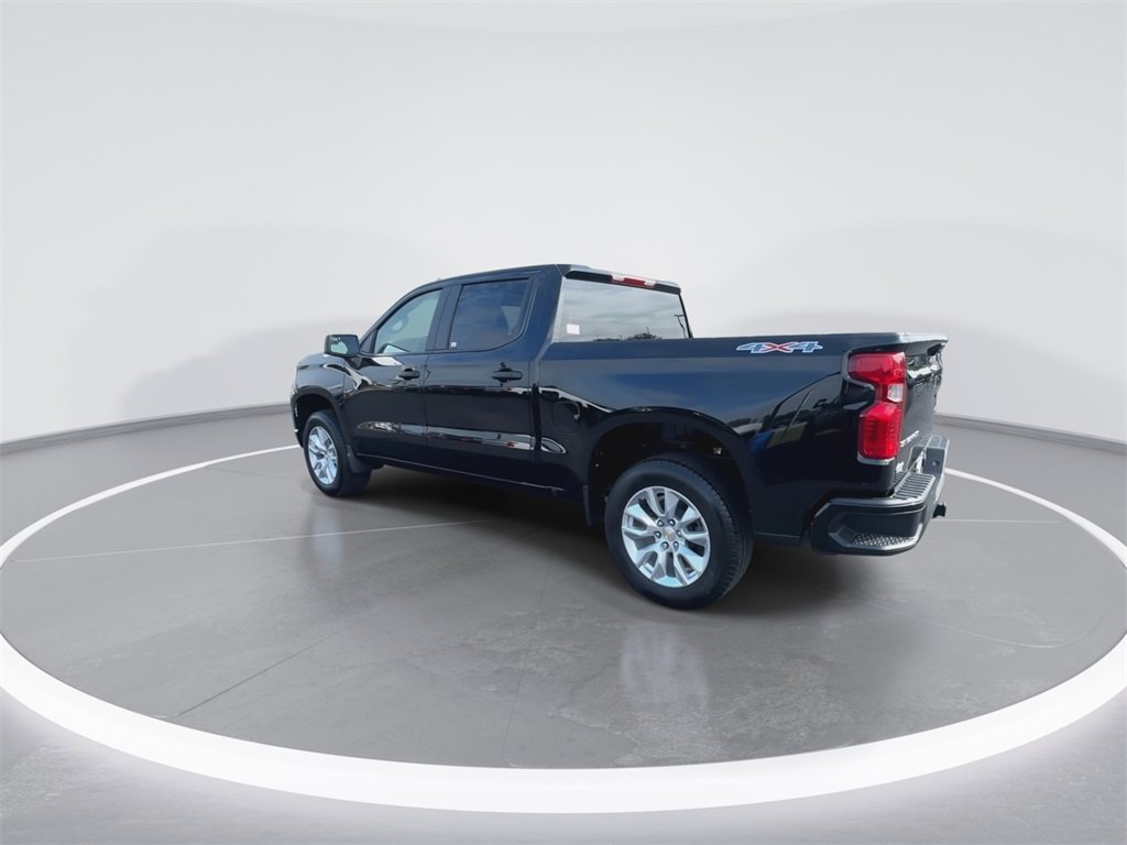 2026 Chevrolet Silverado 1500 Custom photo 5