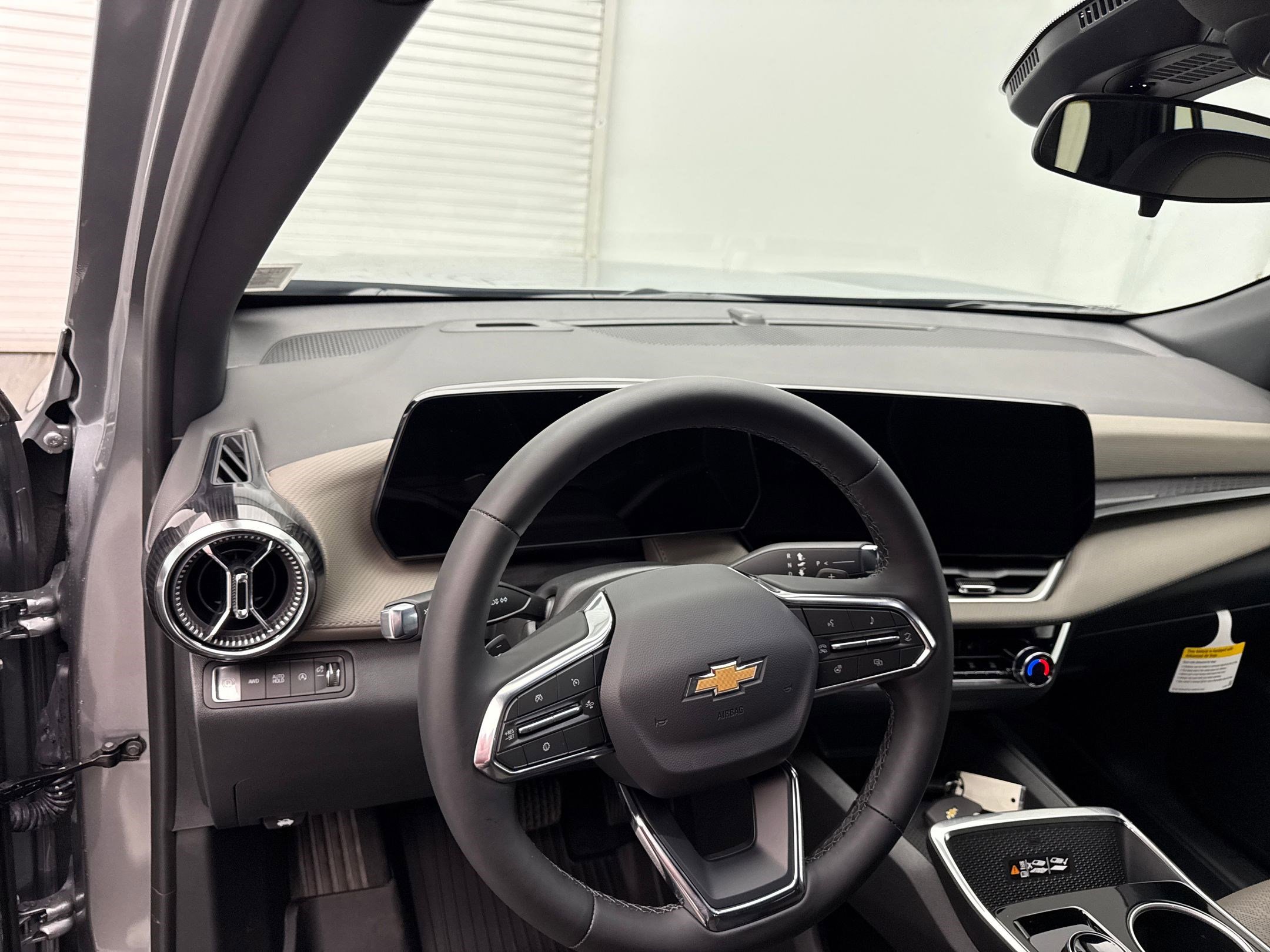 2026 Chevrolet Equinox LT photo 31