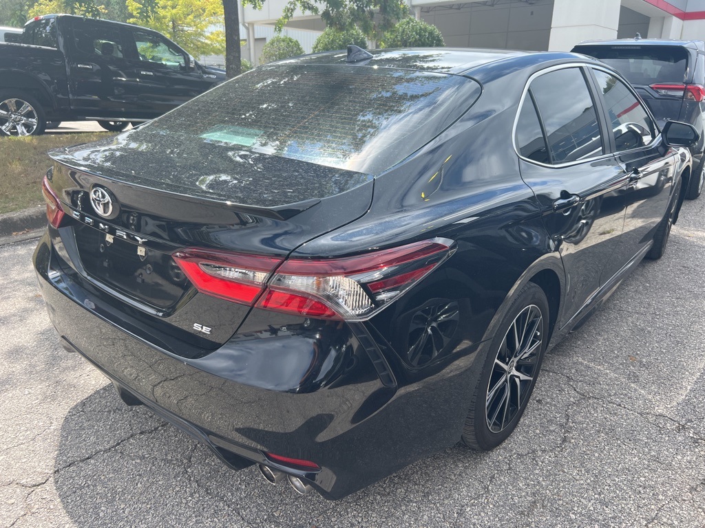 2023 Toyota Camry SE photo 3