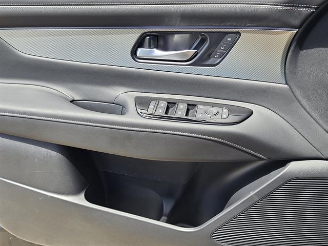 2025 Nissan Murano SL photo 14