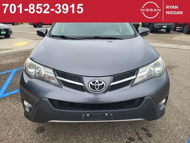 2015 Toyota RAV4 XLE photo 8