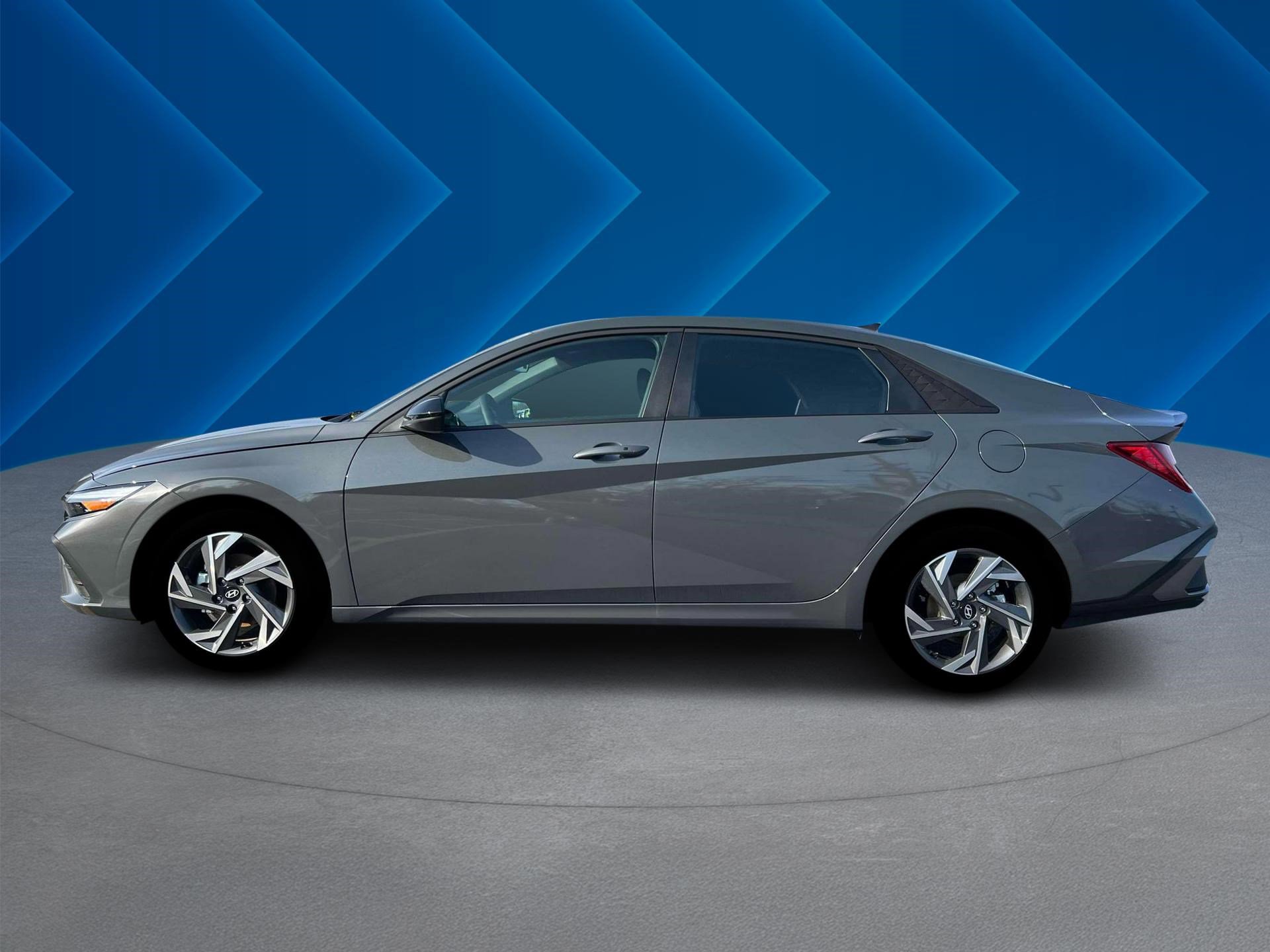2025 Hyundai Elantra Hybrid SEL Sport photo 3