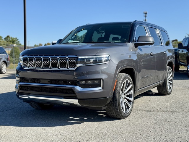 2022 Jeep Grand Wagoneer II photo 2