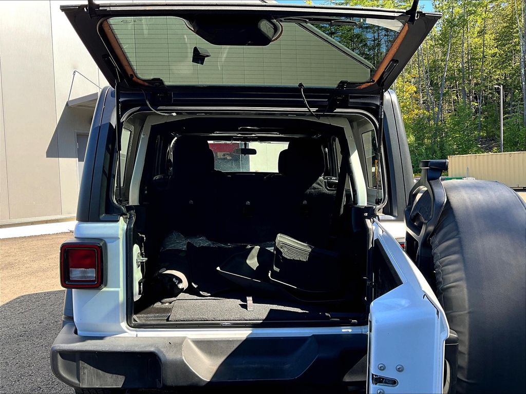 2021 Jeep Wrangler Unlimited Sport S photo 24