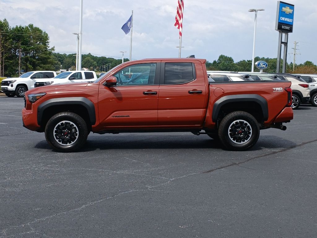 2025 Toyota Tacoma SR5 photo 6