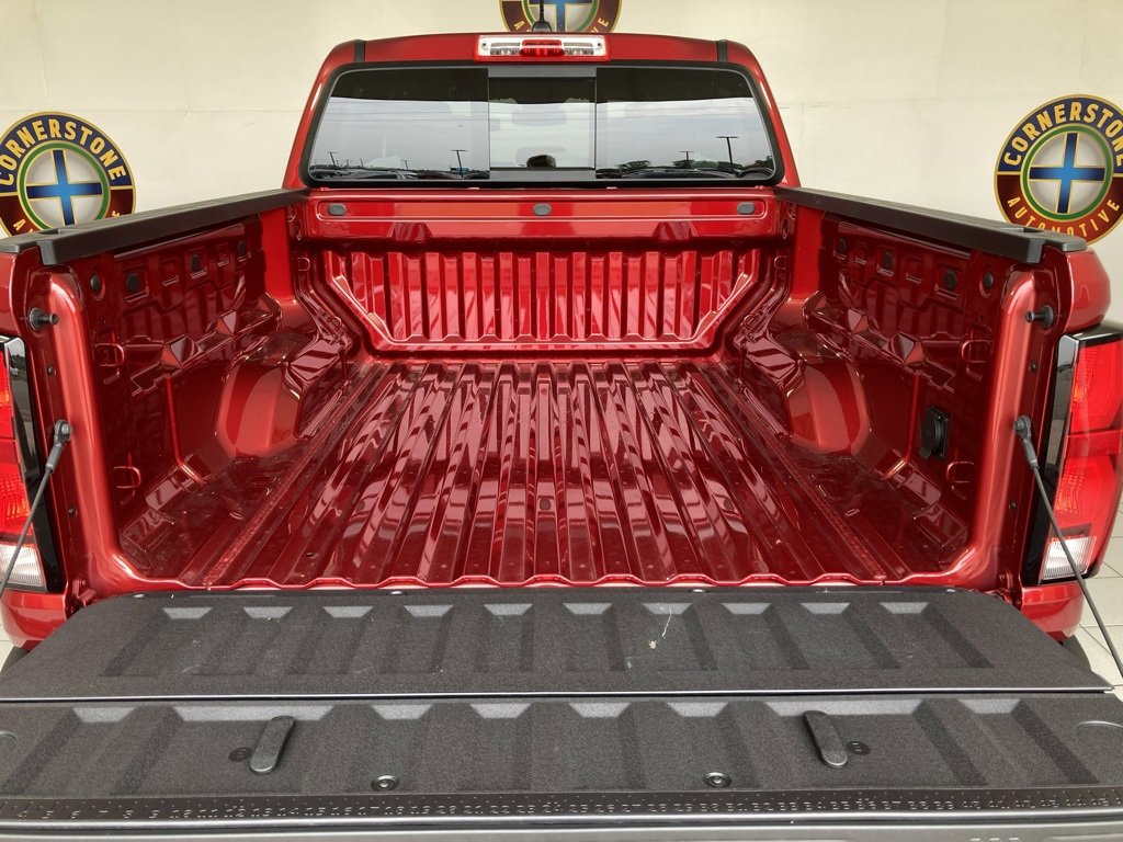 2026 Chevrolet Colorado LT photo 18