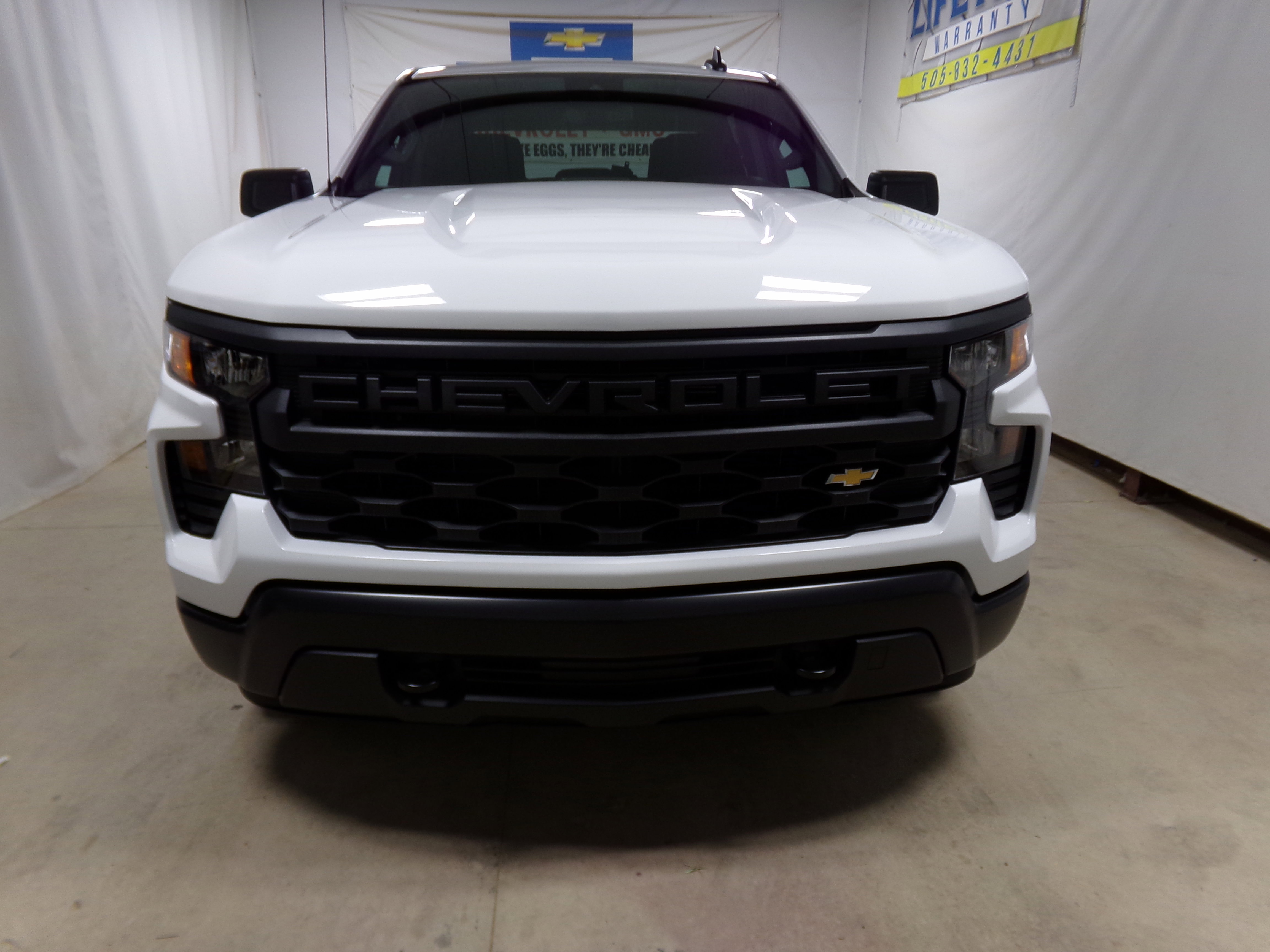2026 Chevrolet Silverado 1500 photo 2