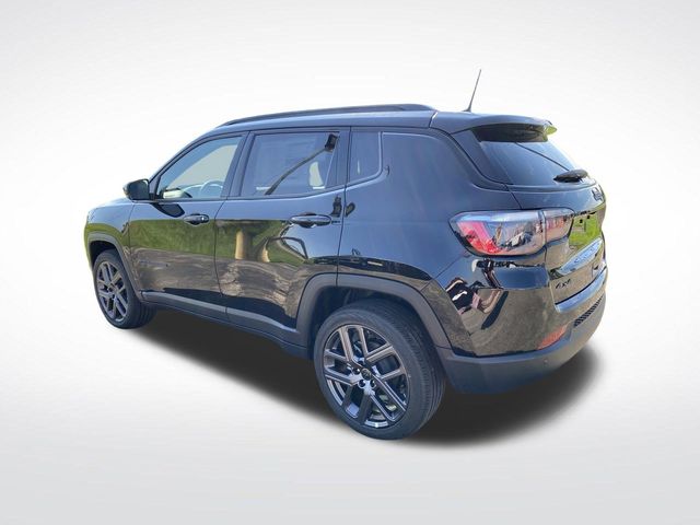 2025 Jeep Compass Limited photo 3