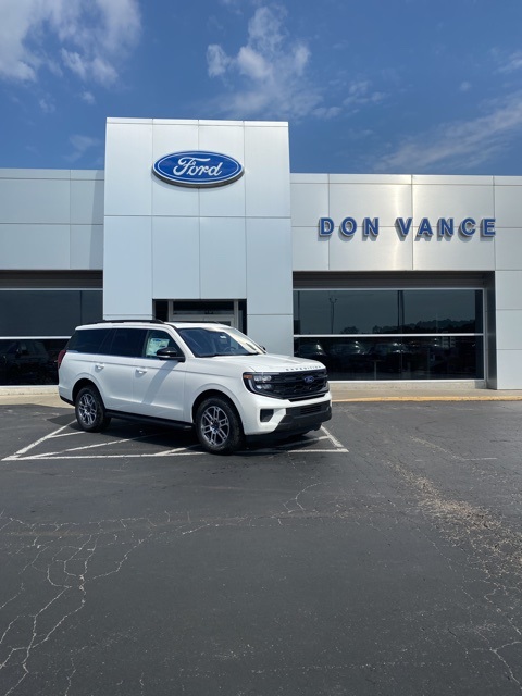 2025 Ford Expedition Active's photo