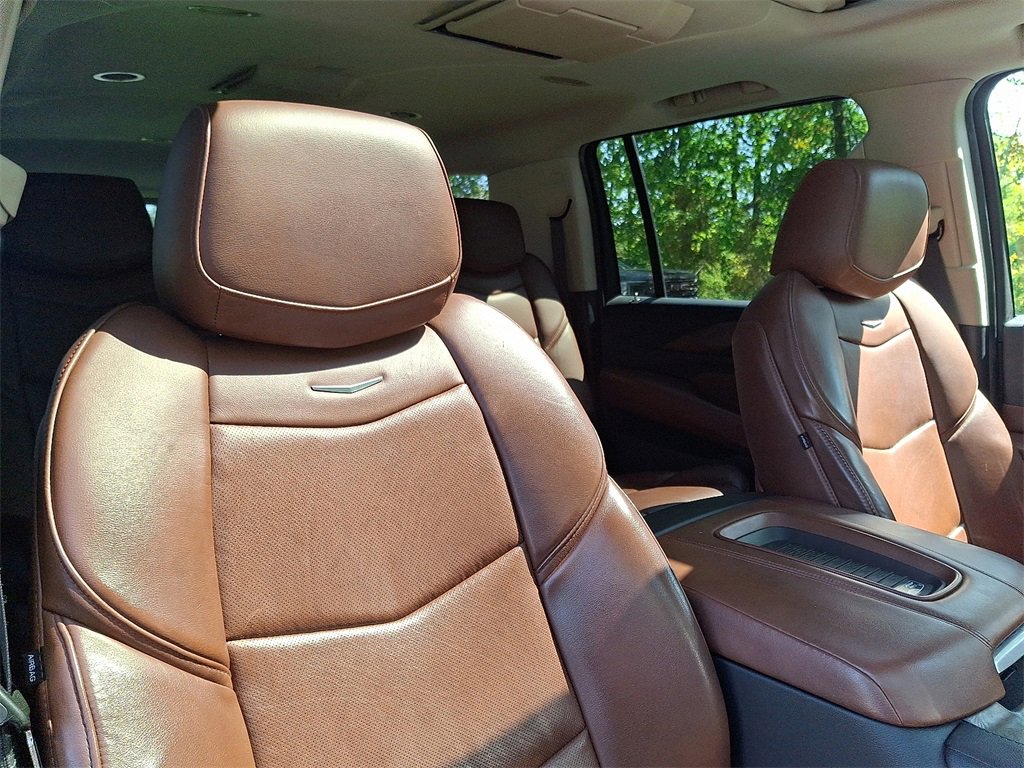 2020 Cadillac Escalade ESV Premium Luxury photo 17