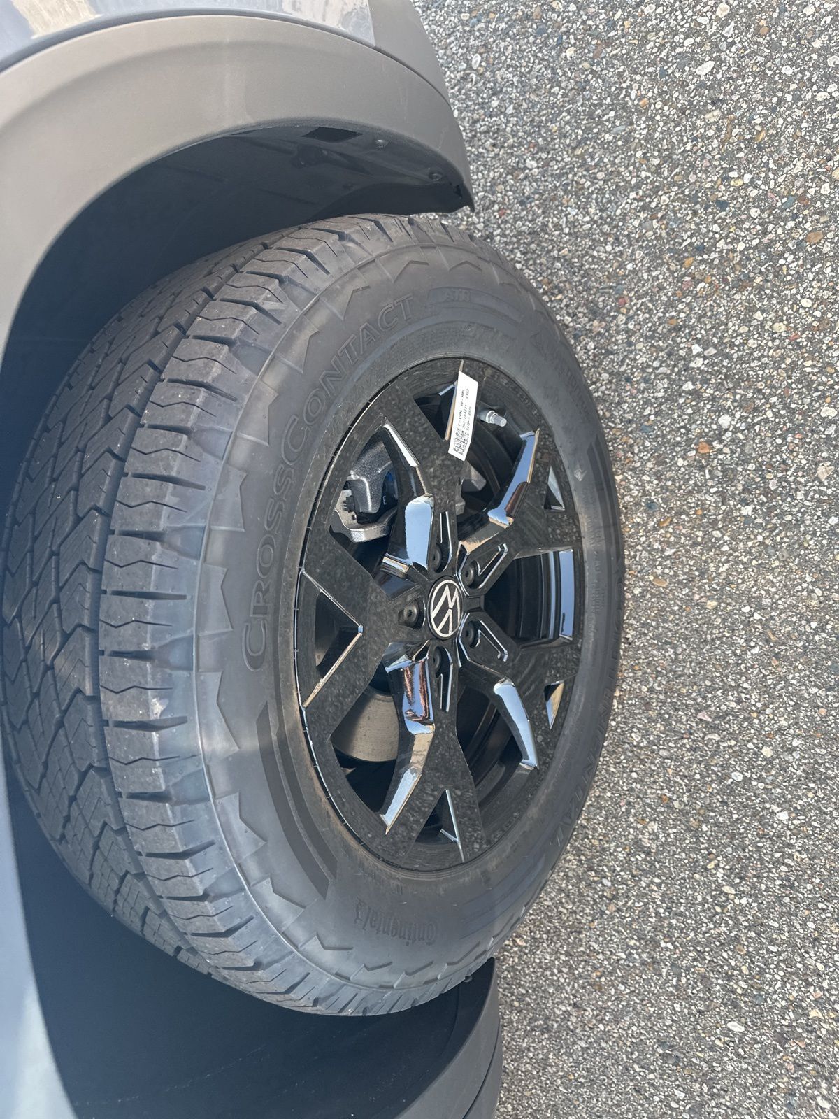 2026 Volkswagen Atlas Peak Edition SE photo 2