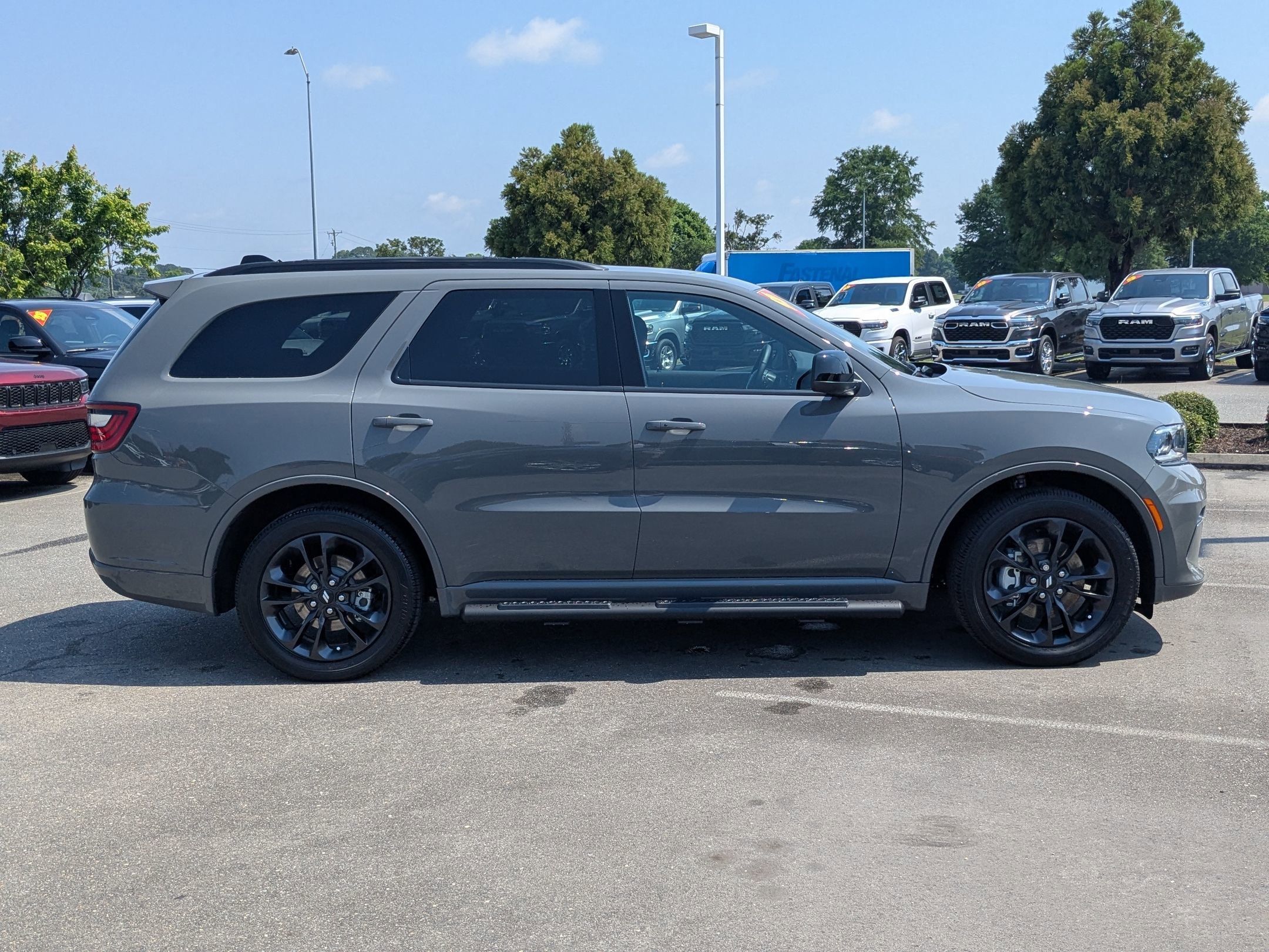 2025 Dodge Durango GT photo 3