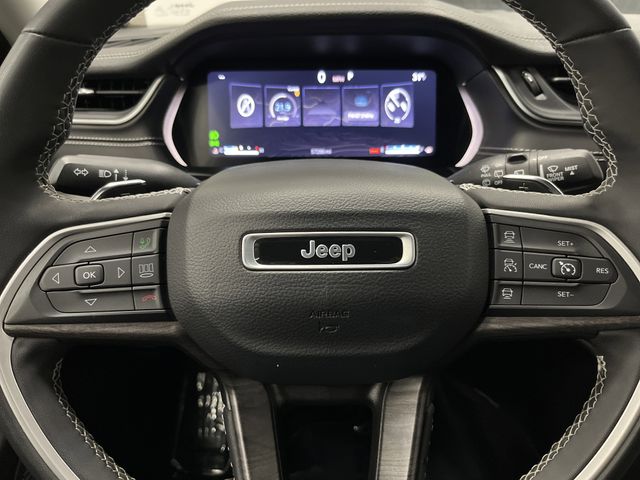 2023 Jeep Grand Cherokee Limited photo 4