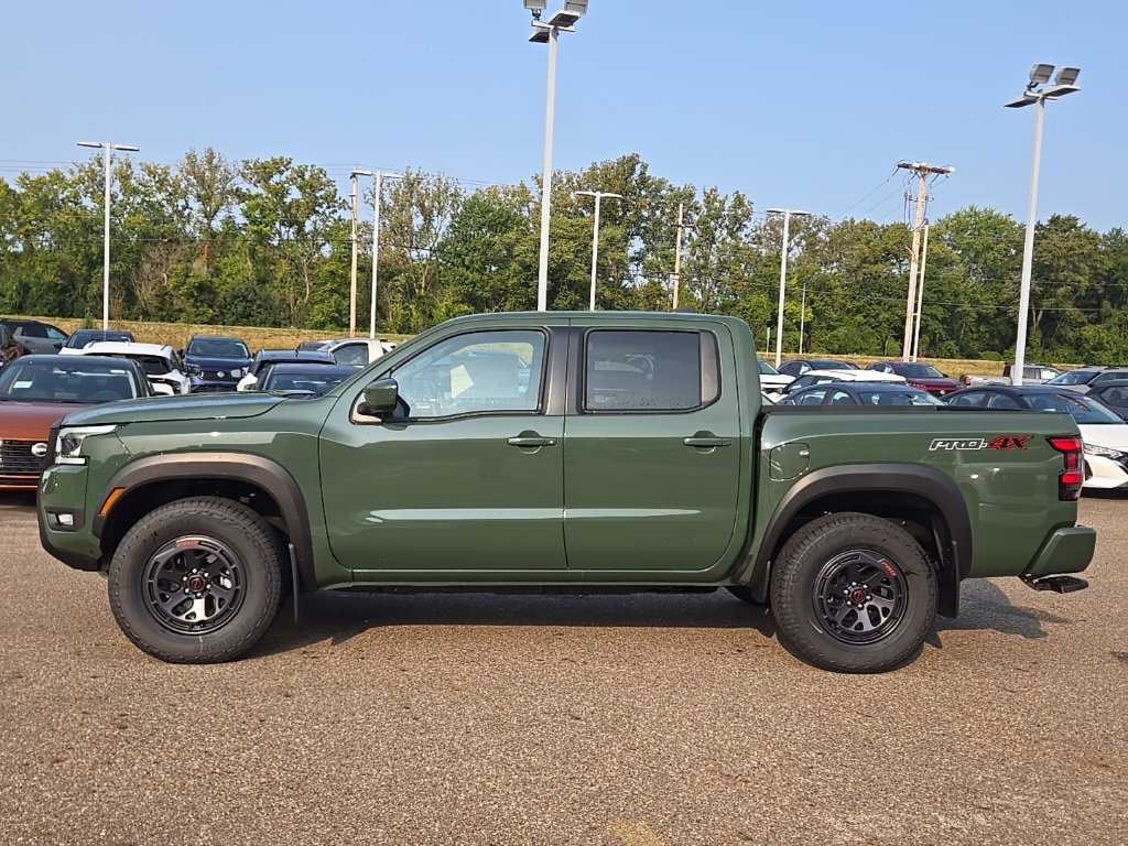 2025 Nissan Frontier Crew Cab PRO-4X photo 4
