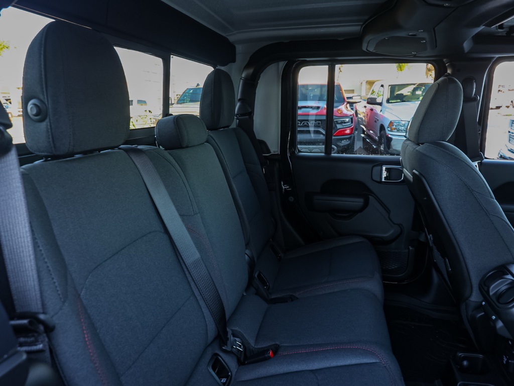 New 2026 Black Clear-Coat Exterior Paint Jeep Rubicon image 16