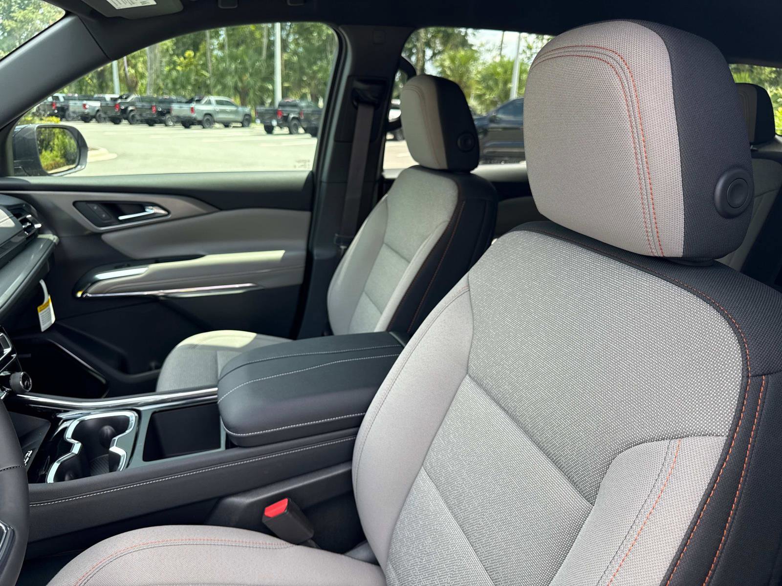 2026 Chevrolet Traverse LE photo 56