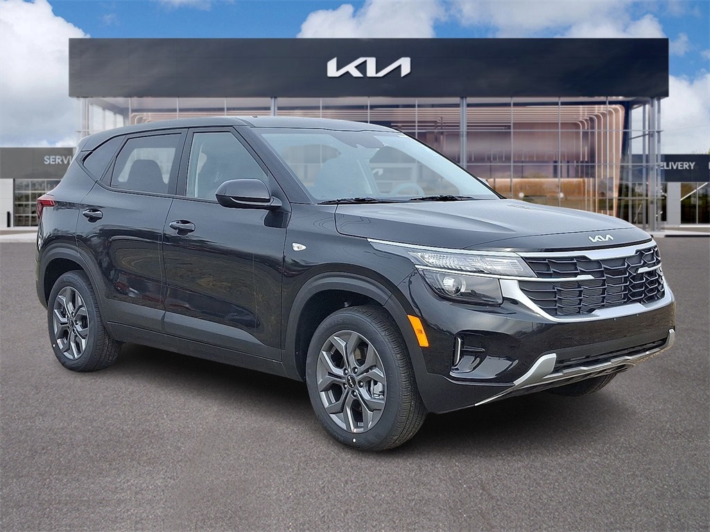 2026 Kia Seltos LX's photo