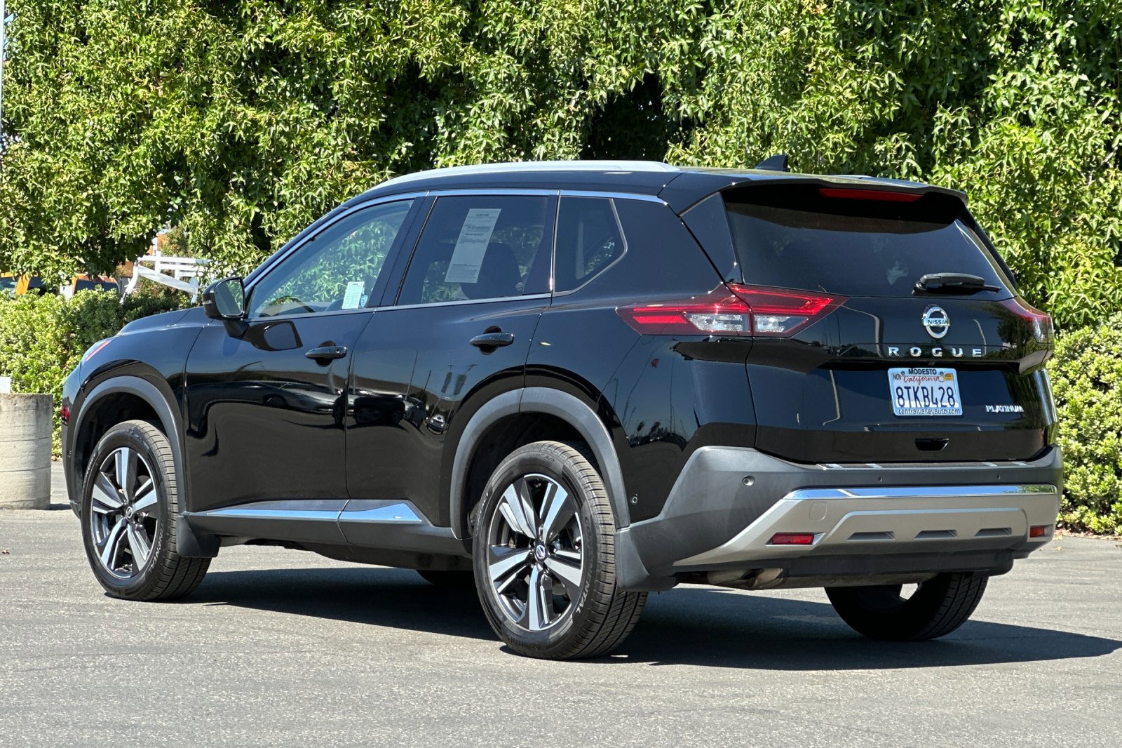2021 Nissan Rogue Platinum photo 6