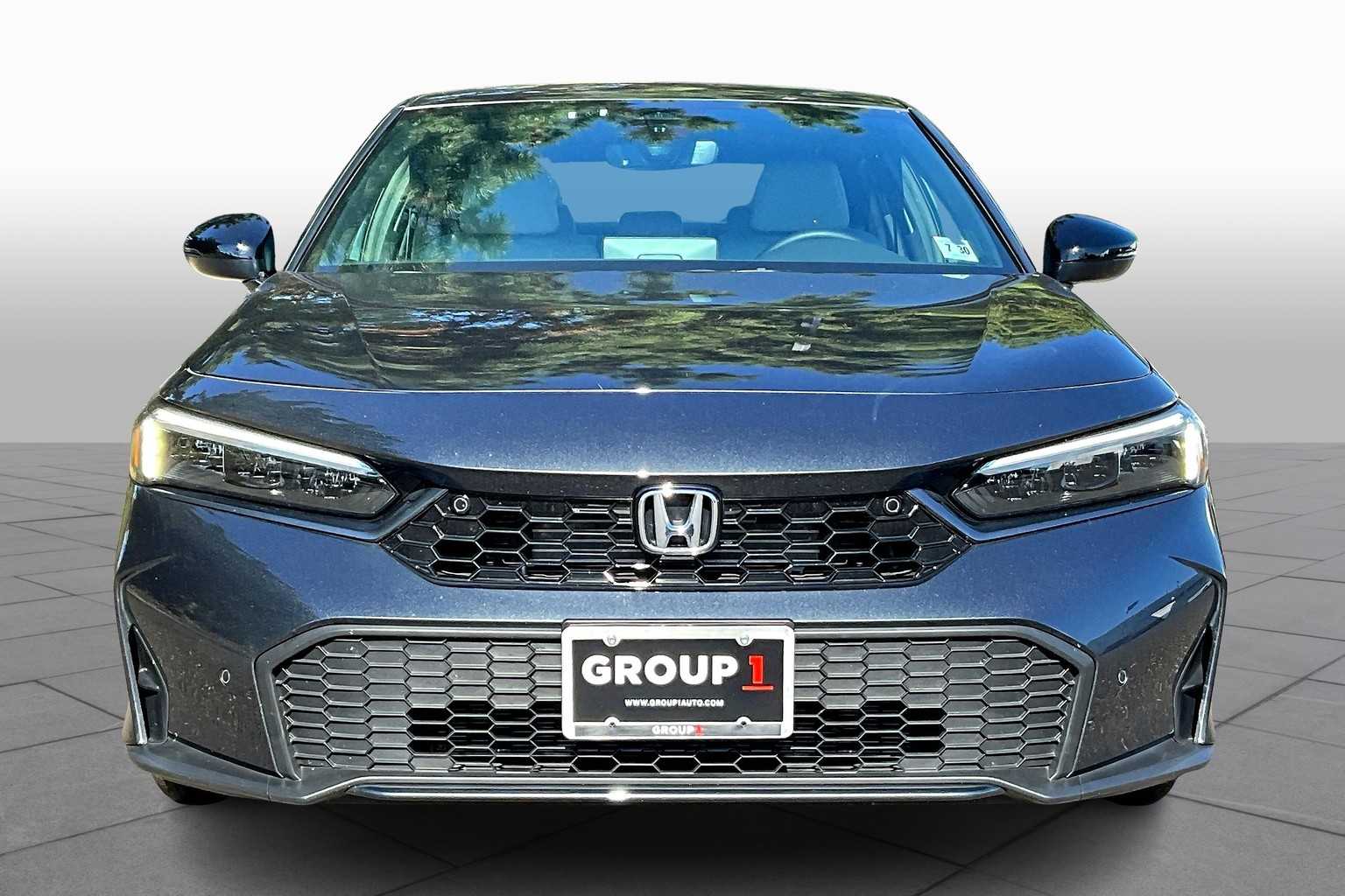 2025 Honda Civic Hybrid Sport Touring photo 3